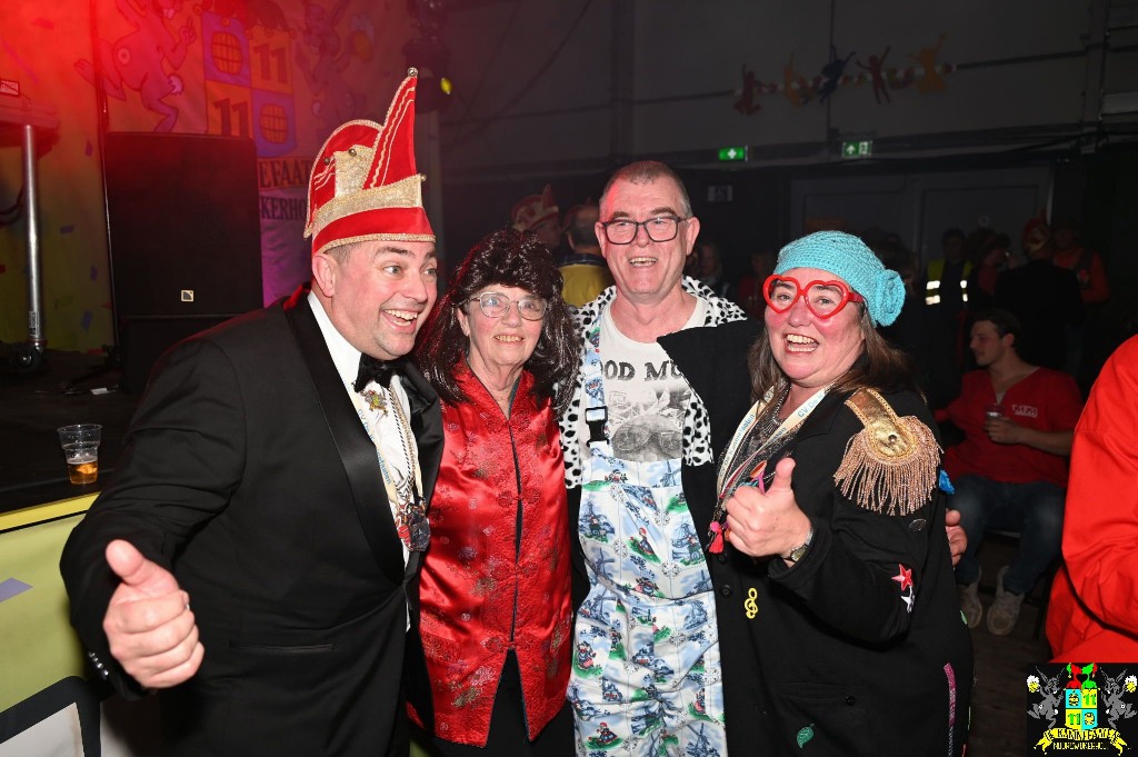 ../Images/Senioren carnaval 2024 385.jpg